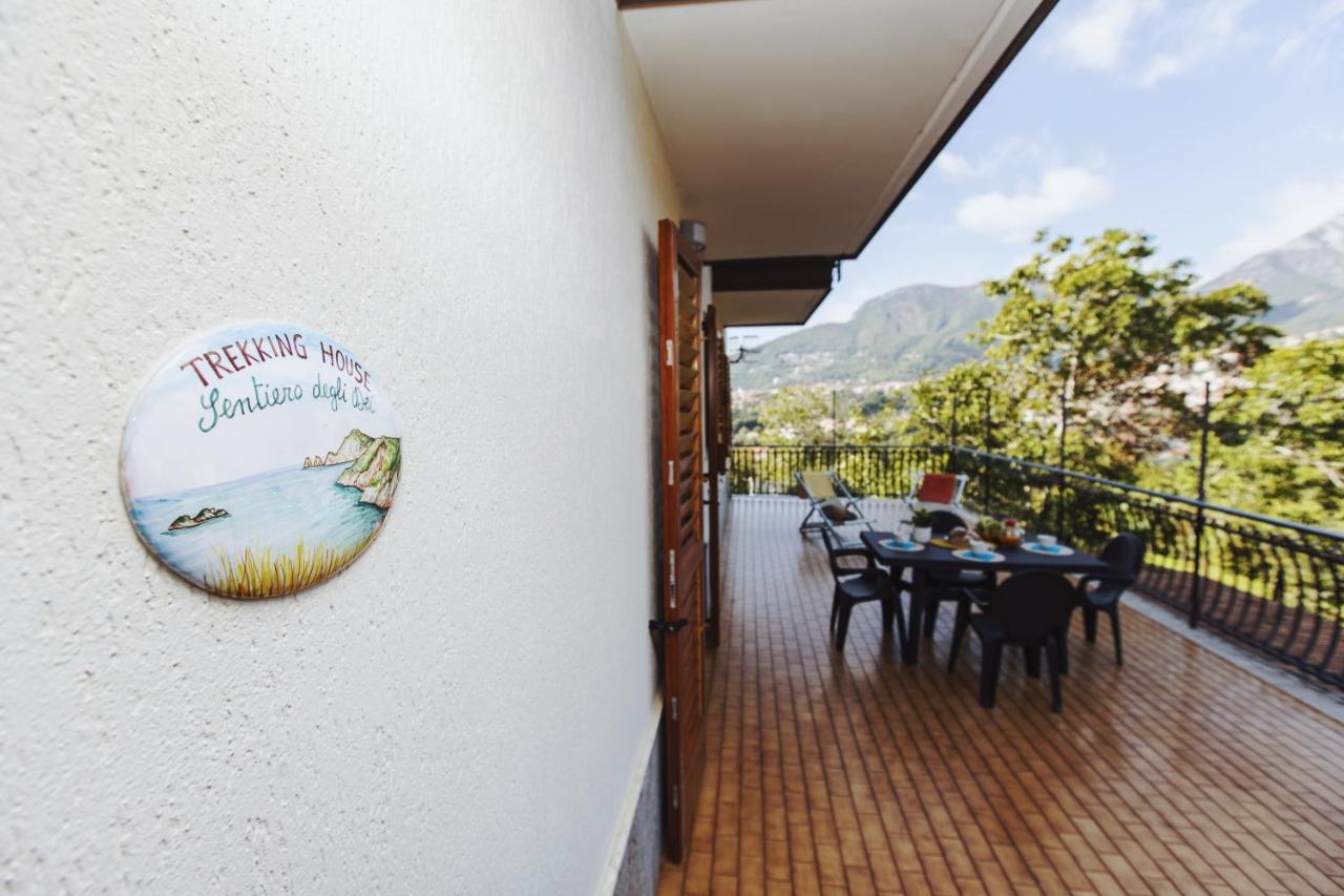Trekking House Apartment อาเจโรลา ภายนอก รูปภาพ
