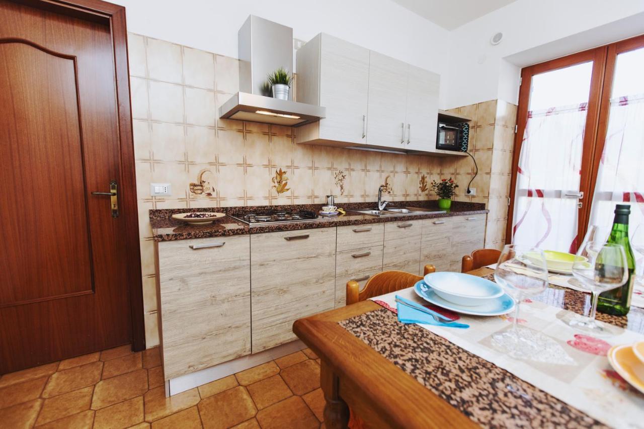 Trekking House Apartment อาเจโรลา ภายนอก รูปภาพ