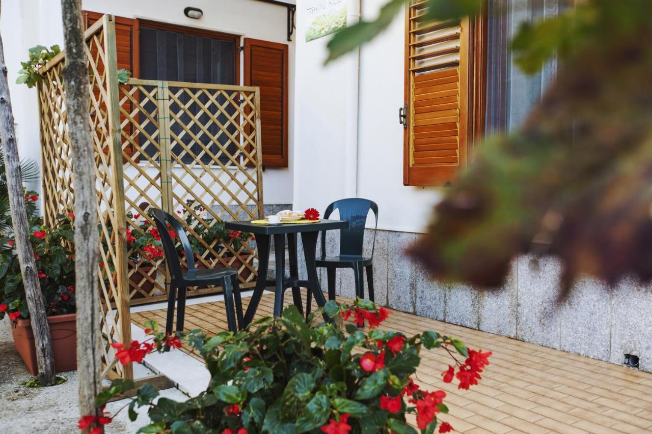 Trekking House Apartment อาเจโรลา ภายนอก รูปภาพ